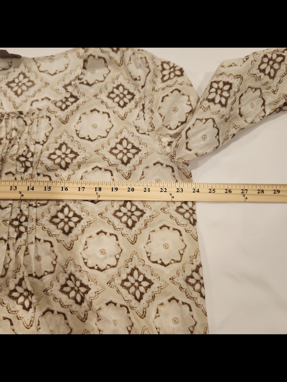 J. Jill Cream Brown Medallion Print Tassel Tie Pintuck Cotton Tunic Blouse Large - Picture 5 of 7